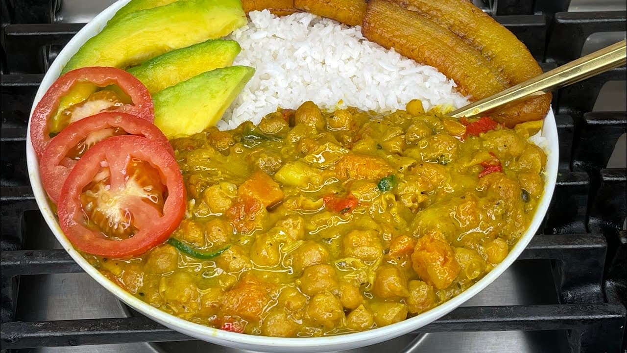 The Tastiest Curry Chickpea