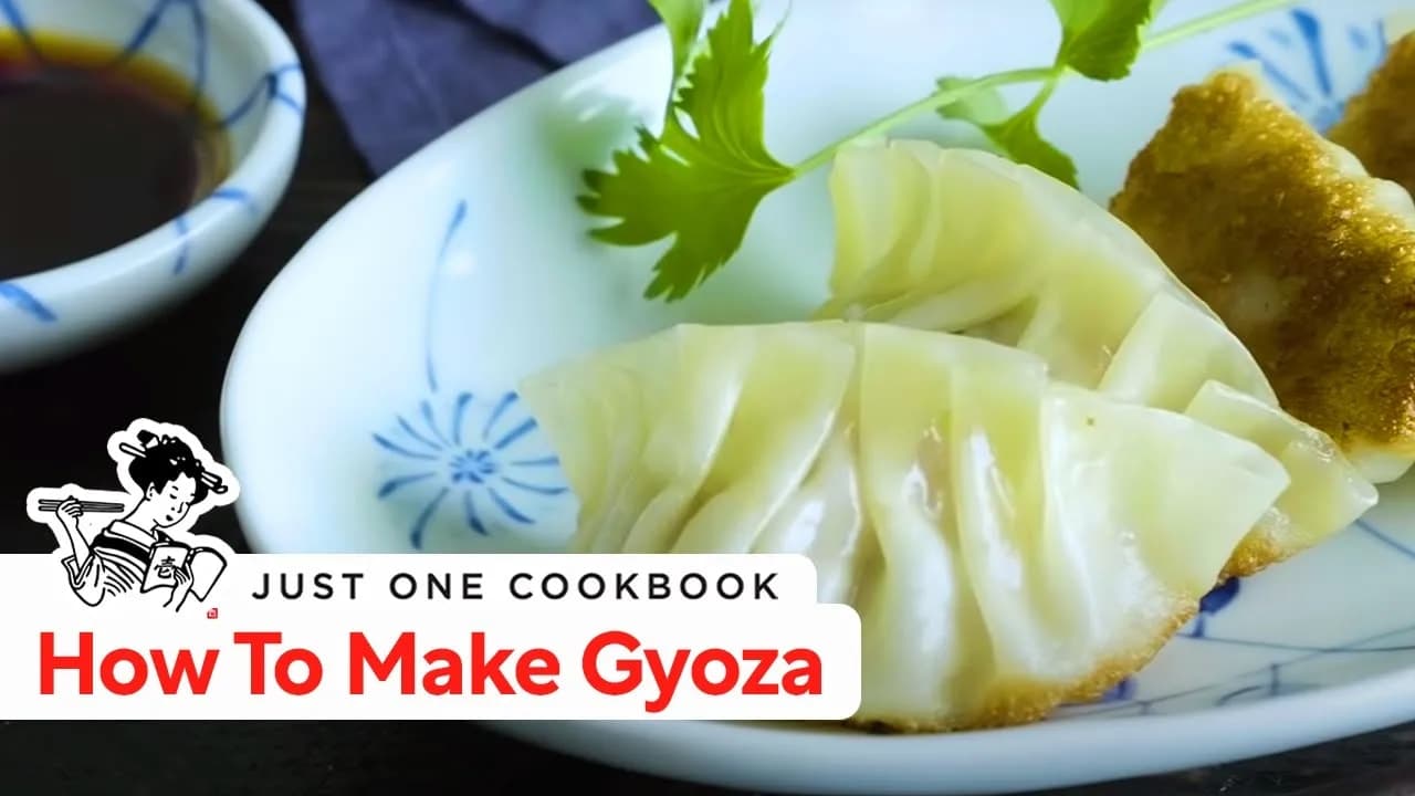 How To Make Gyoza (Japanese Potstickers)